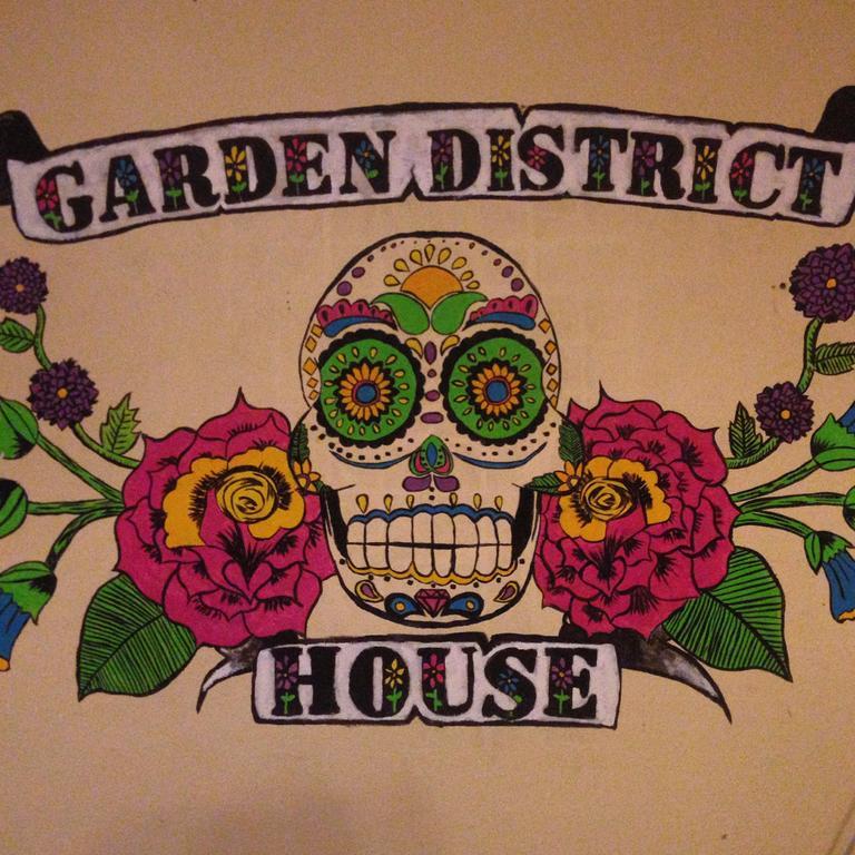 Хостел The Garden District House Новый Орлеан Экстерьер фото